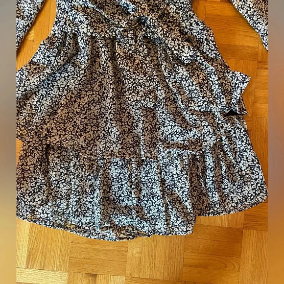 Flowy wrap dress - Picture 5 of 5